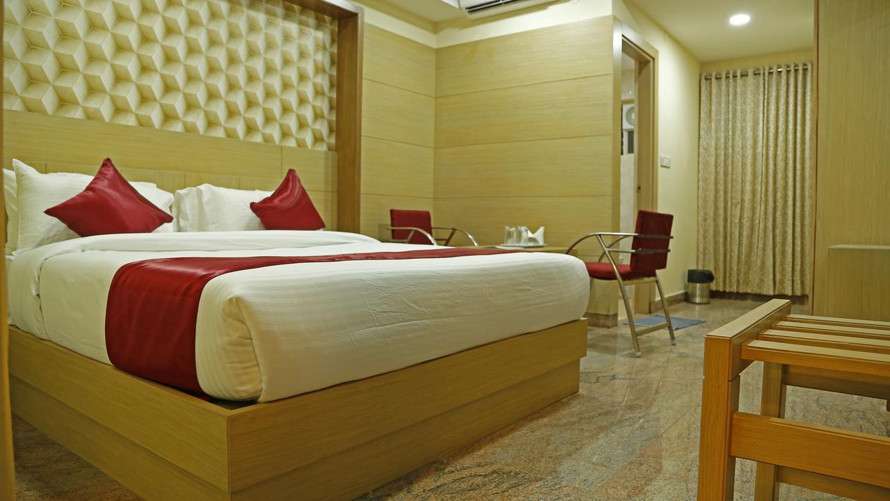 Shoba Elite Hotel Bangalore Buitenkant foto