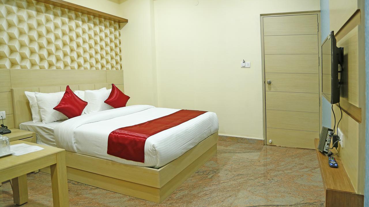 Shoba Elite Hotel Bangalore Buitenkant foto