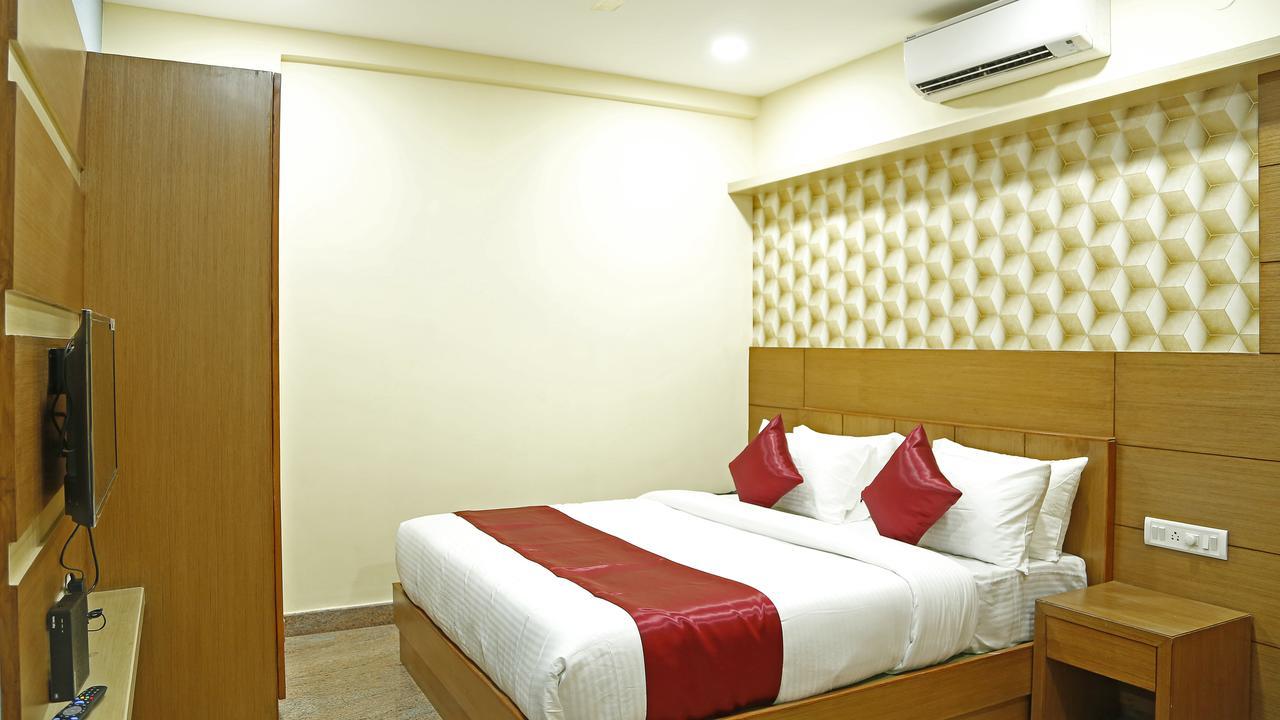 Shoba Elite Hotel Bangalore Buitenkant foto