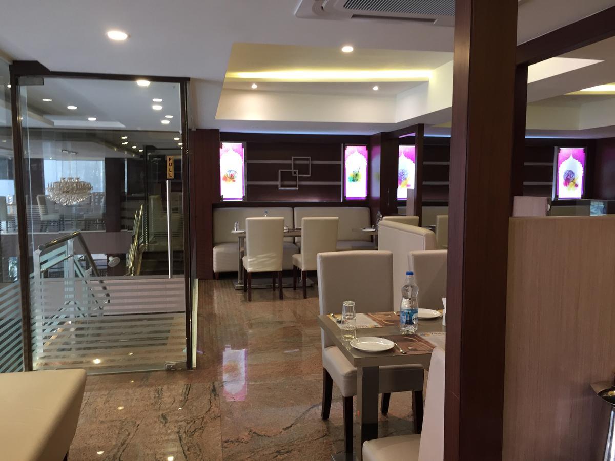 Shoba Elite Hotel Bangalore Buitenkant foto